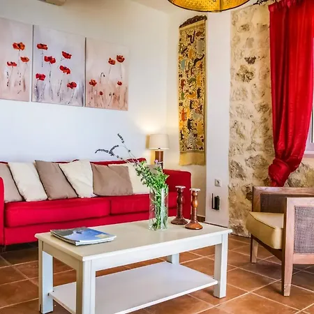 Willa Morea By Ratzaklíon